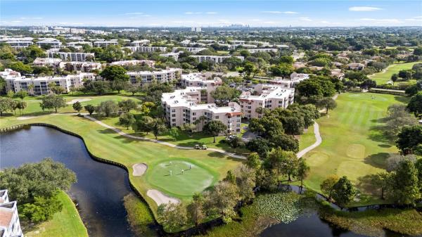 Live Oak Of Pine Island Ridge, 9470 Live Oak Pl #409, Davie, Florida 33324, image 3
