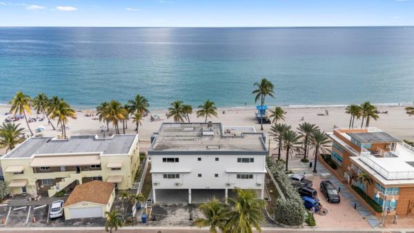 Windswept Club, 2203 N Surf Rd #PH-2, Hollywood, Florida 33019, image 2