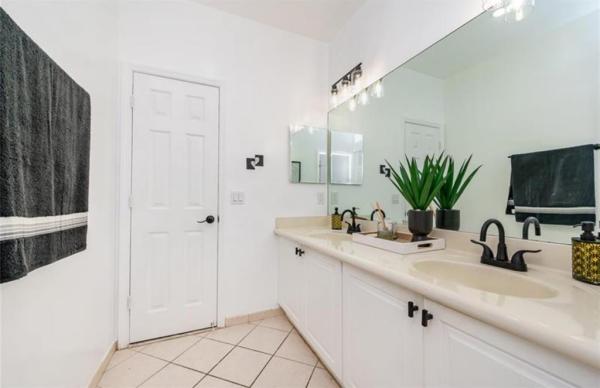 Silver Palms East, 24241 SW 113th Psge, Princeton, Florida 33032, image 2