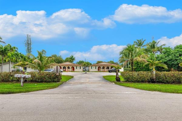Broward Gardens, 4063 SW 51st St #1-2, Dania Beach, Florida 33314, image 1