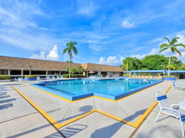 Sunrise Lakes 4, 2764 NW 104th Ave #410, Sunrise, Florida 33322, image 1