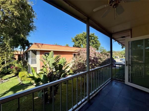 Manor Grove Village, 119 NE 19th Ct #203G, Wilton Manors, Florida 33305, image 1