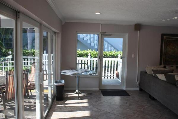 Oakland Grove Village, 649 W Oakland Park Blvd #211A, Oakland Park, Florida 33311, image 1