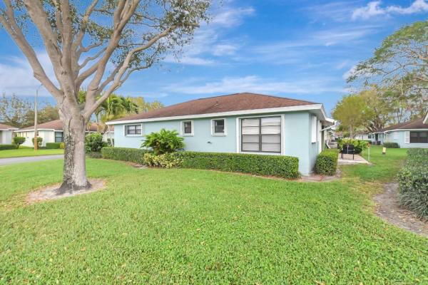 Bent Tree Villas East, 9800 Pecan Tree Dr #B, Boynton Beach, Florida 33436, image 2