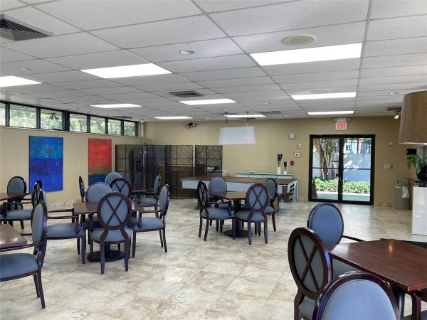 Shore Club, 1905 N Ocean Blvd #3A, Fort Lauderdale, Florida 33305, image 3
