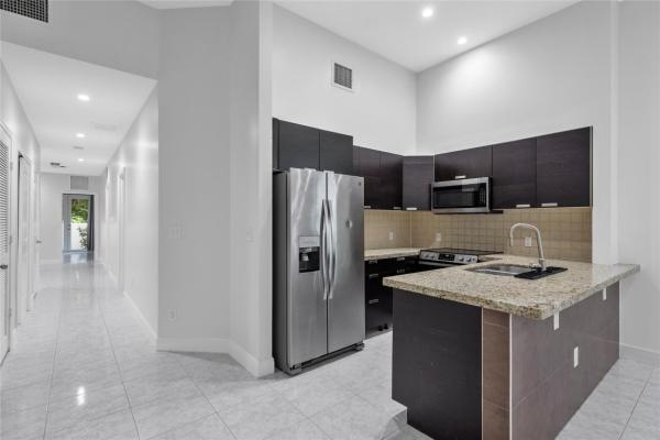 Croissant Park, 316 SW 16th St #B, Fort Lauderdale, Florida 33315, image 1