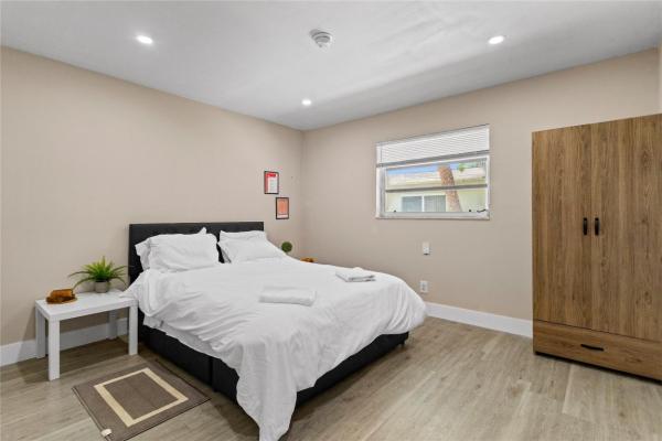 Woodlawn, 827 SW 29th St #1-2, Fort Lauderdale, Florida 33315, image 2