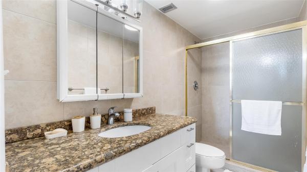 Arlen House West, 500 Bayview Dr #2023, Sunny Isles Beach, Florida 33160, image 2