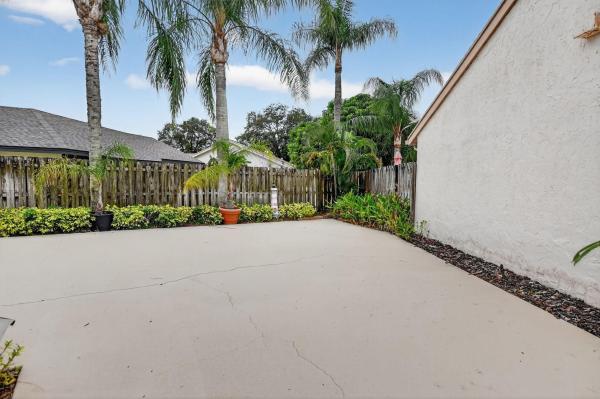 Rainberry Park, 21725 Chimney Rock Park Cir, Boca Raton, Florida 33428, image 2