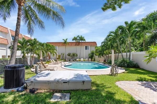 Ocean Bay Club, 5555 N Ocean Blvd #46, Lauderdale By The Sea, Florida 33308, image 2