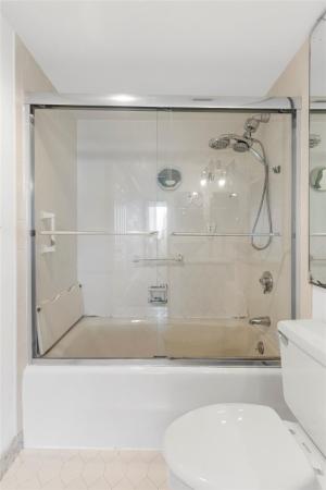 Lincoln Tower, 2400 Presidential Way #1502, West Palm Beach, Florida 33401, image 1