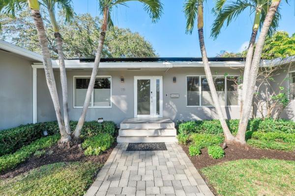 Wilton Manors No HOA, 119 NW 21st Ct, Wilton Manors, Florida 33311, image 2