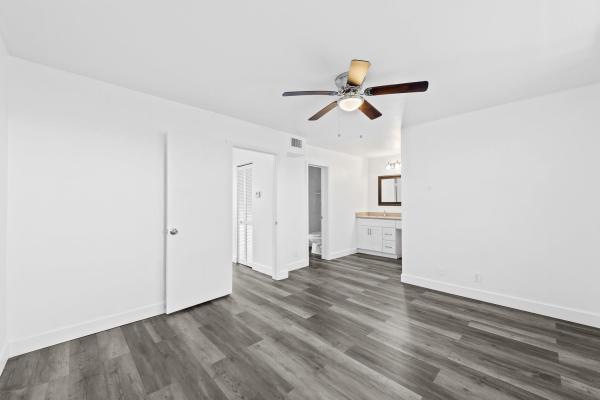 Crystal View Townhomes, 822 Crystal Lake Dr, Deerfield Beach, Florida 33064, image 3