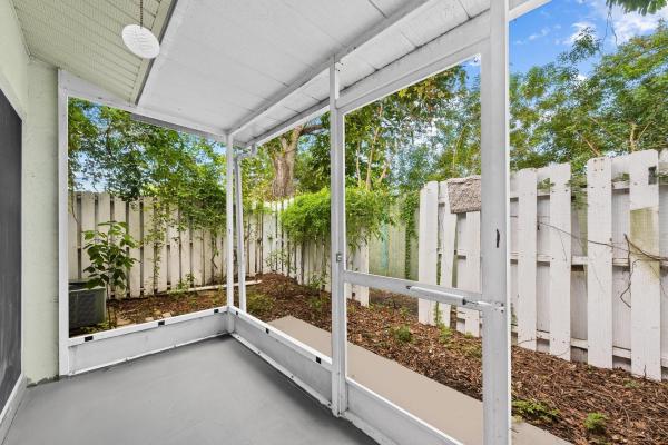 Crystal View Townhomes, 822 Crystal Lake Dr, Deerfield Beach, Florida 33064, image 1