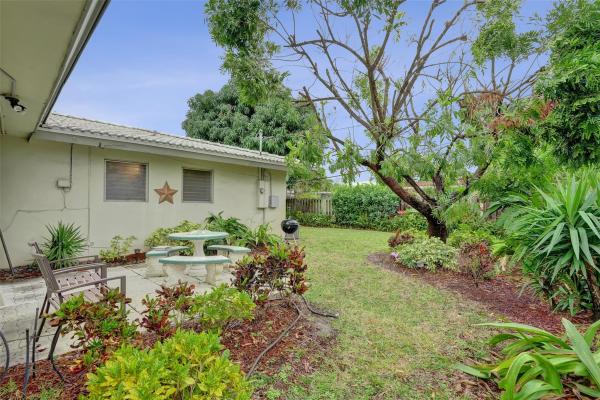 Coral Woods, 1892 NE 33rd St, Oakland Park, Florida 33306, image 1