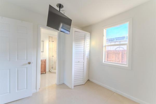 Hollywood Little Ranches, 521 S 24th Ave, Hollywood, Florida 33020, image 1