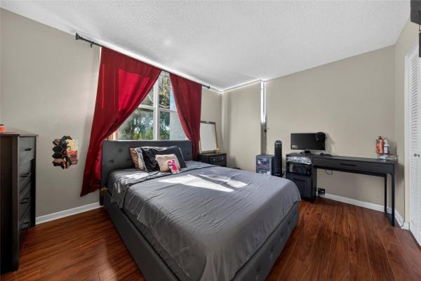 Drake Tower, 1800 N Andrews Ave #2F, Fort Lauderdale, Florida 33311, image 2