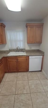 Evergreen Of Pine Island Ridge, 9421 SW Evergreen Pl #102, Davie, Florida 33324, image 1