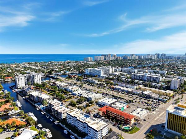 Ridgeview Towers, 3051 NE 48th St #509, Fort Lauderdale, Florida 33308, image 2