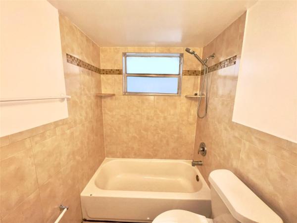 Crystal Hills, 1021 NW 45th St #4, Deerfield Beach, Florida 33064, image 3