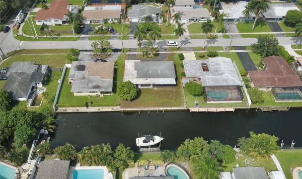 Plantation Isles, 5840 SW 14th St, Plantation, Florida 33317, image 2