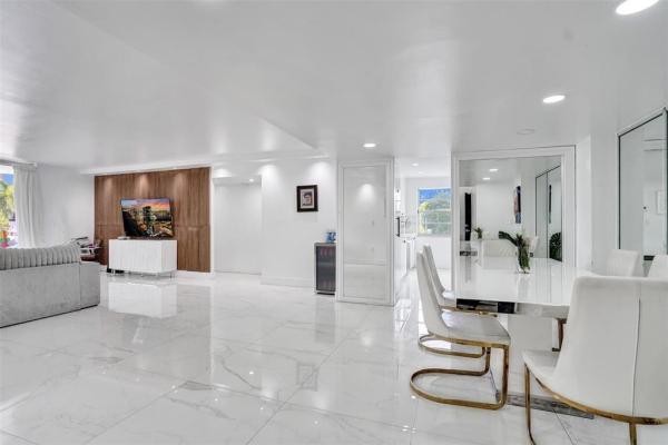 Admirals Port West, 2801 NE 183rd St #101W, Aventura, Florida 33160, image 3