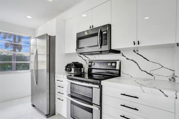Admirals Port West, 2801 NE 183rd St #101W, Aventura, Florida 33160, image 2
