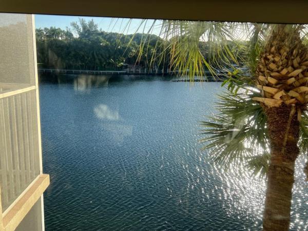 Palm Aire At Coral Key, 3100 NE 48th Ct #307, Hillsboro Beach, Florida 33064, image 2