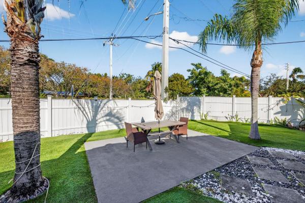 Beachway Estates, 2601 NE 8th Ct, Pompano Beach, Florida 33062, image 1