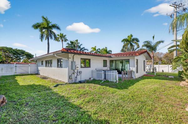 Beachway Estates, 2601 NE 8th Ct, Pompano Beach, Florida 33062, image 1