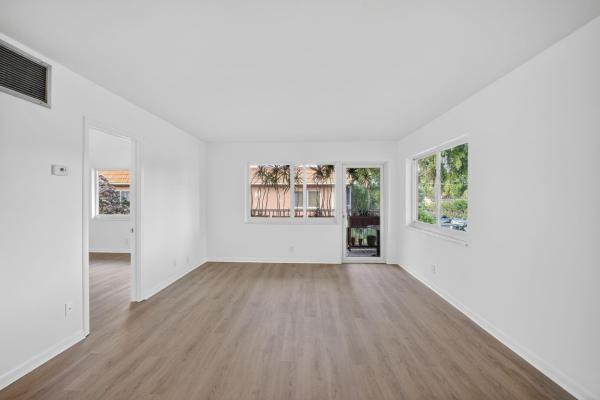 Manor Grove Village, 119 NE 19th Ct #205G, Wilton Manors, Florida 33305, image 3