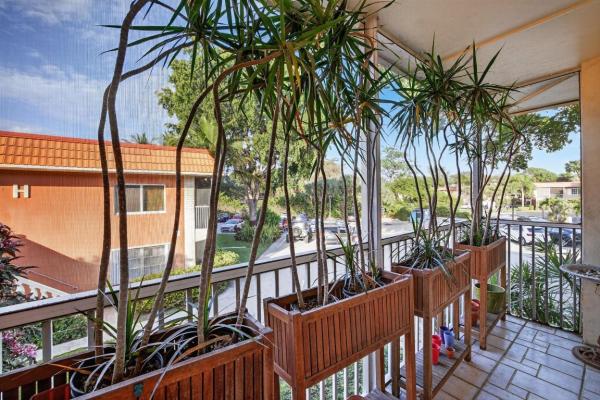 Manor Grove Village, 119 NE 19th Ct #205G, Wilton Manors, Florida 33305, image 1