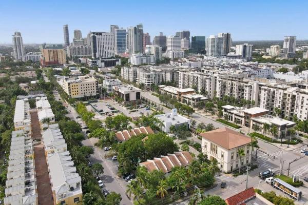 7 East, 575 NE 7th Ave #4B, Fort Lauderdale, Florida 33301, image 1