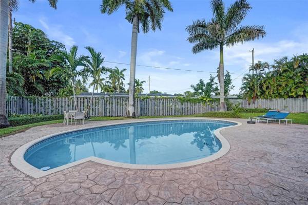 The Cove, 1011 SE 10th Ct, Deerfield Beach, Florida 33441, image 1