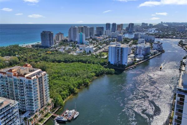 Le Club International, 2845 NE 9th St #603, Fort Lauderdale, Florida 33304, image 1