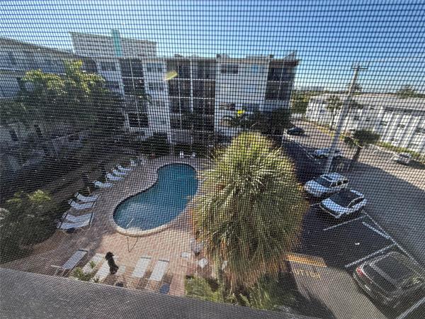 4117 N Bougainvilla Dr #415, Lauderdale By The Sea, Florida 33308, image 1