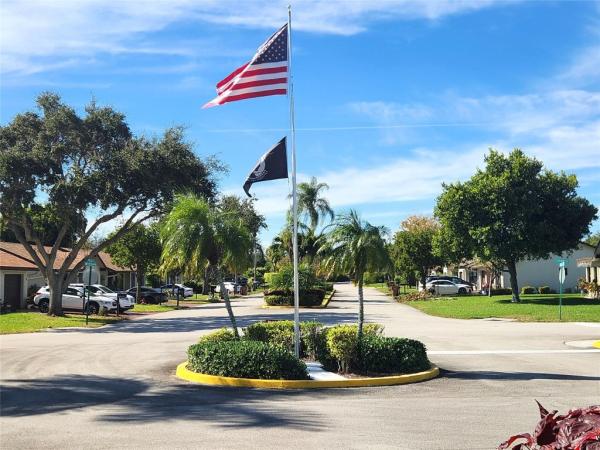 The Meadows Of Crystal Lake, 1572 SW 23rd Ter, Deerfield Beach, Florida 33442, image 1