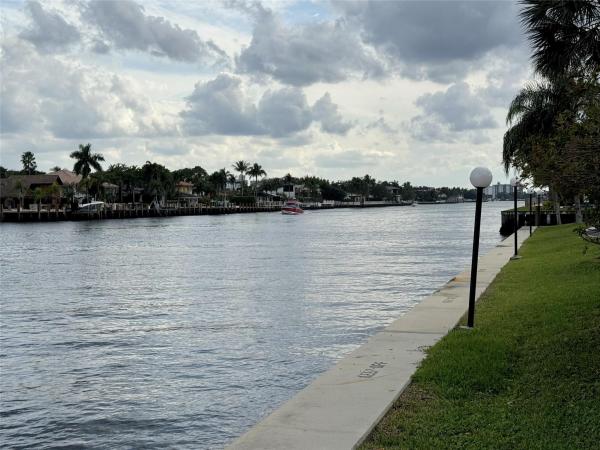 Bay Colony Club, 6219 Bay Club Dr #3, Fort Lauderdale, Florida 33308, image 2