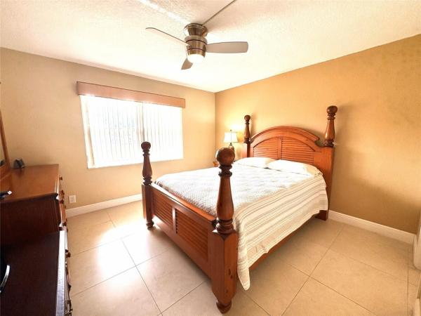 Hollybrook Golf & Tennis Club, 271 S Hollybrook Dr #205, Pembroke Pines, Florida 33025, image 1