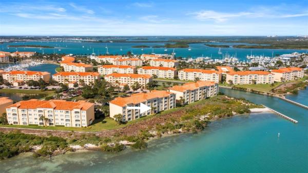 Harbour Isle West, 21 Harbour Isle Dr #203, Fort Pierce, Florida 34949, image 1