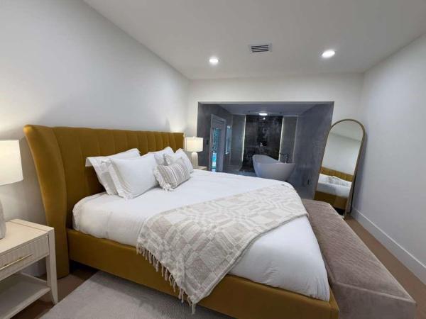 Rio Vista Isles, 800 SE 11th Ct, Fort Lauderdale, Florida 33316, image 1