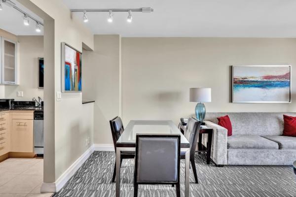 Gallery One, 2670 E Sunrise Blvd #607, Fort Lauderdale, Florida 33304, image 3