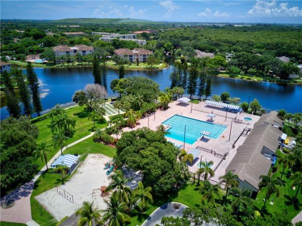 CenterPointe At The Township, 2486 NW 49th Ter #762, Coconut Creek, Florida 33063, image 2