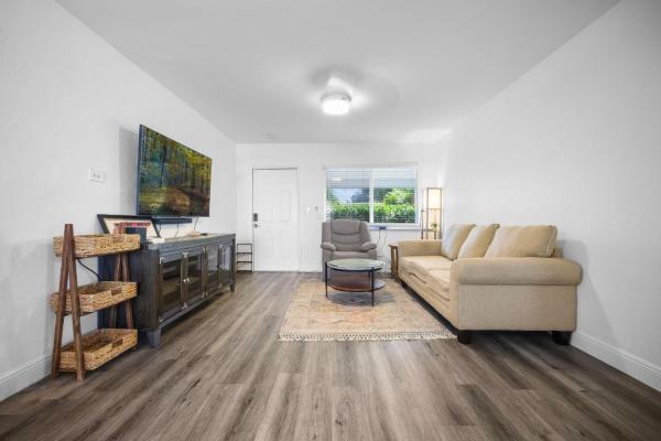 North Pompano Beach, 3761 NE 14th Ave, Pompano Beach, Florida 33064, image 1