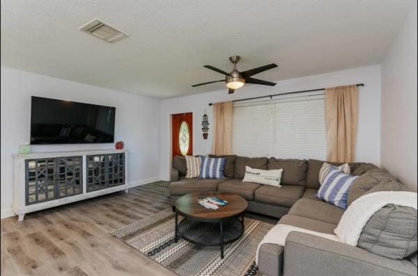 Coral Key Villas, 2521 NE 51st St, Lighthouse Point, Florida 33064, image 1
