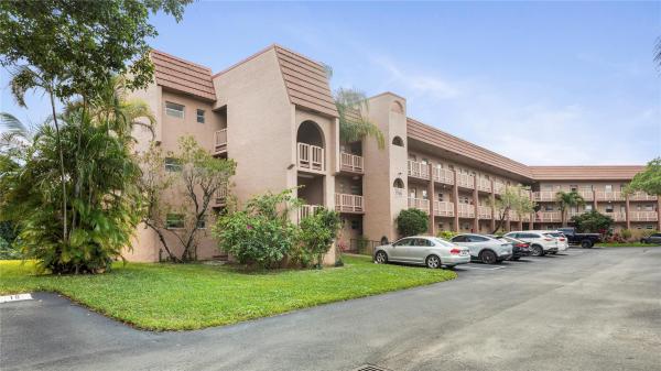 Sunrise Lakes 3, 9700 Sunrise Lakes Blvd, Sunrise, Florida 33322, image 1
