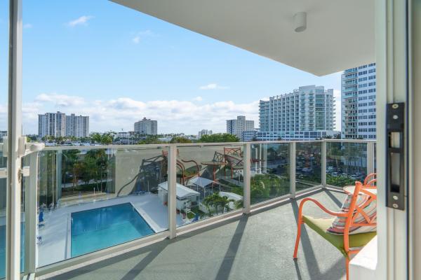 Coral Ridge Towers South, 3333 NE 34th St #522, Fort Lauderdale, Florida 33308, image 1