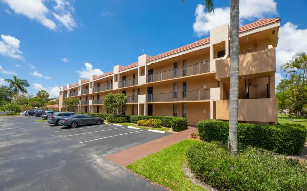 Coral Gate, 5926 Coral Lake Dr #302, Margate, Florida 33063, image 3