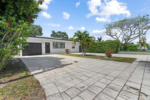 Coral Villas, 6375 SW 29th St, Tamiami, Florida 33155, image 1