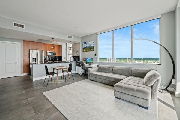Strada 315, 315 NE 3rd Ave #1907, Fort Lauderdale, Florida 33301, image 3